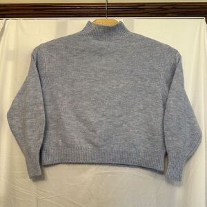 White House Black Market Size LP Large Petite‎ Pale Purple Mock Neck Sweater